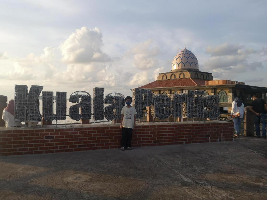 Putra Brasmana Hotel Kuala Perlis Bagian luar foto