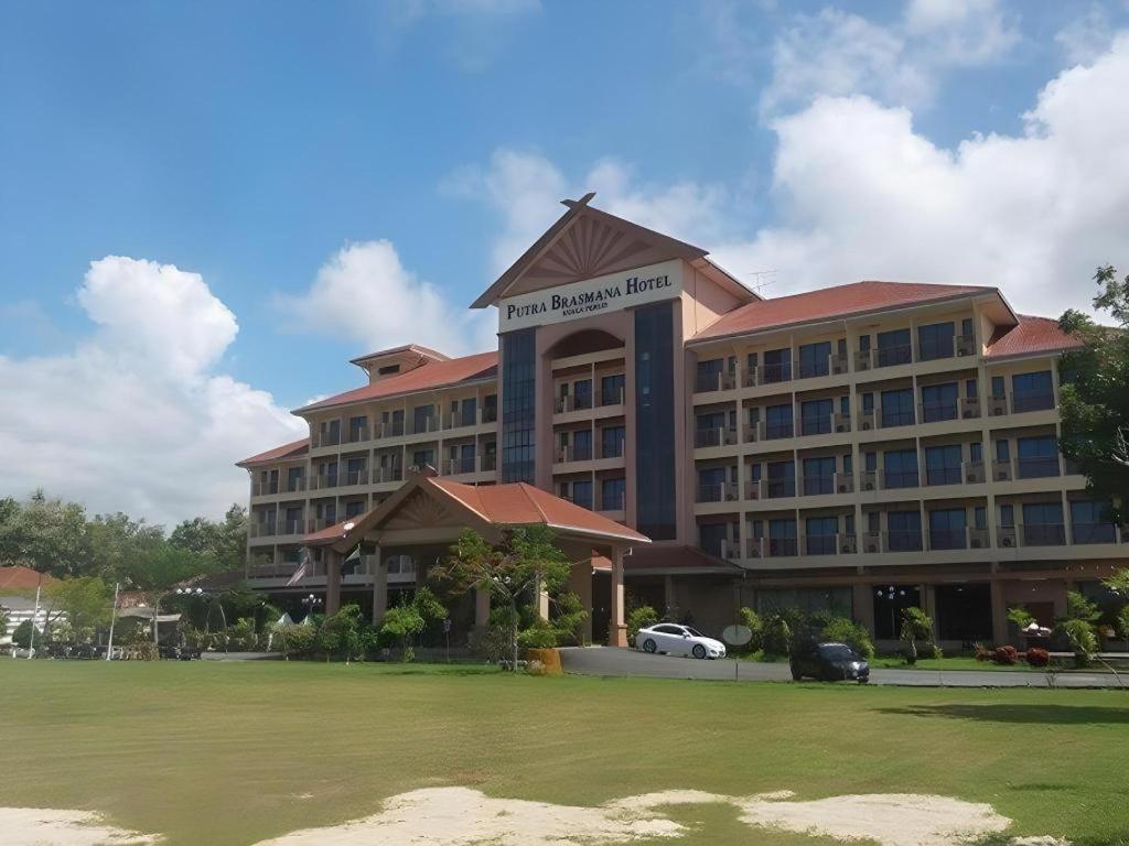 Putra Brasmana Hotel Kuala Perlis Bagian luar foto