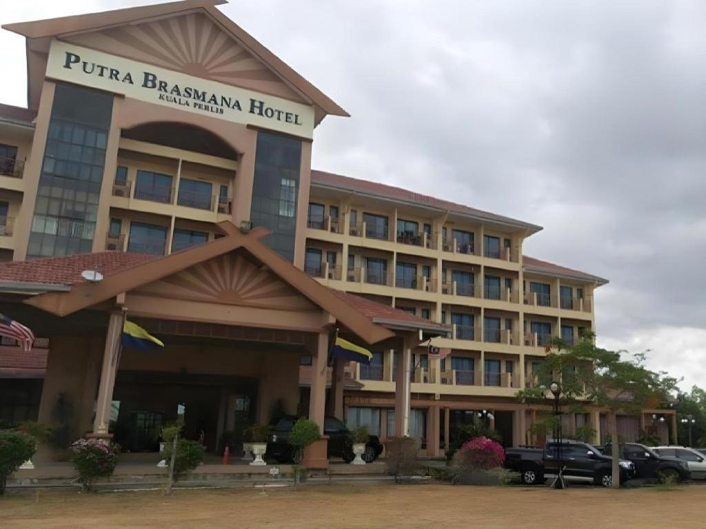 Putra Brasmana Hotel Kuala Perlis Bagian luar foto