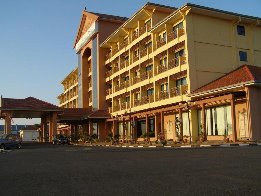 Putra Brasmana Hotel Kuala Perlis Bagian luar foto